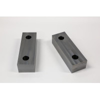 Щелепи лещат з м'якої сталі 6 дюймів (150 мм) x 1-1/2 дюйма (38 мм), що підлягають обробці