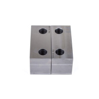 Щелепи лещат з м'якої сталі 4 дюйми (100 мм) x 2 дюйми (50 мм), що підлягають обробці