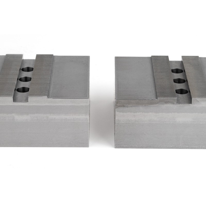 Гідравлічні лещата Haas з м'якої сталі, 100 мм (4 дюйми), що оброблюються, самоцентруючі, з гідравлічним патроном - лещата Haas з 150 мм (6 дюймів)