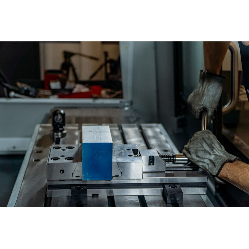 150mm (6") Single-Station Modular Fixed-Jaw Vise, 200mm (8") Opening