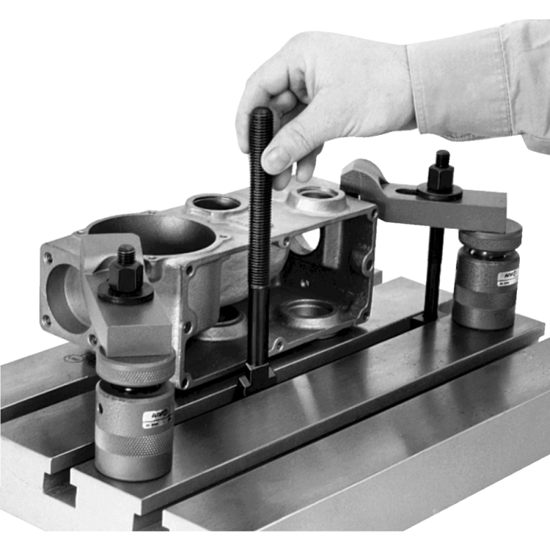 Шпилька DIN6379 M6x32мм